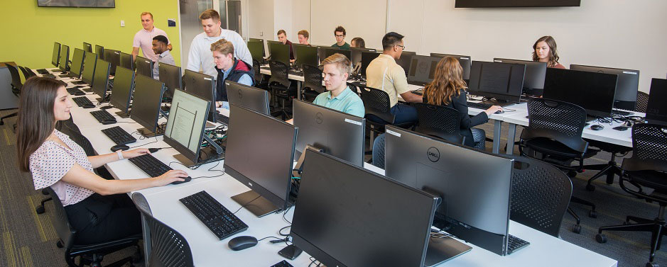 Students in College of Business's Computer Lab