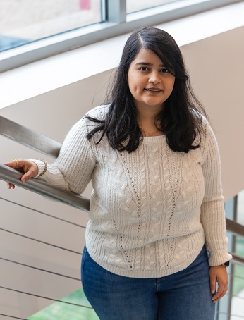 Mahima Brahmbhatt a CoB graduate from bet365官网 of bet365官网