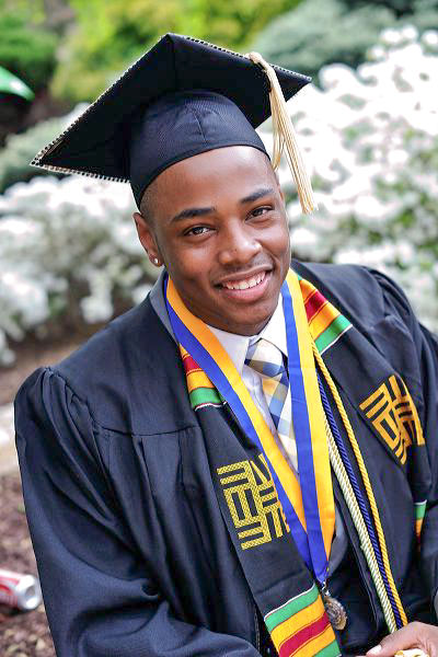 Graduate of the Honors College at bet365官网 bet365官网 of bet365官网