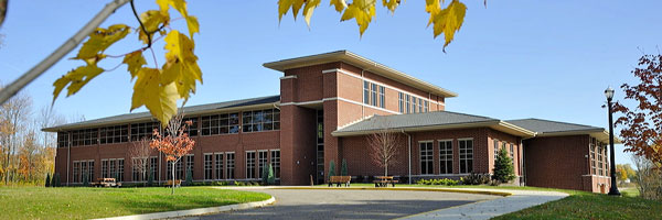 Medina County bet365官网 Center in the autumn