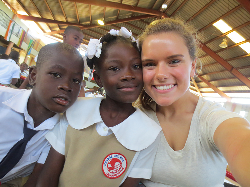 Julie Vondra with kids