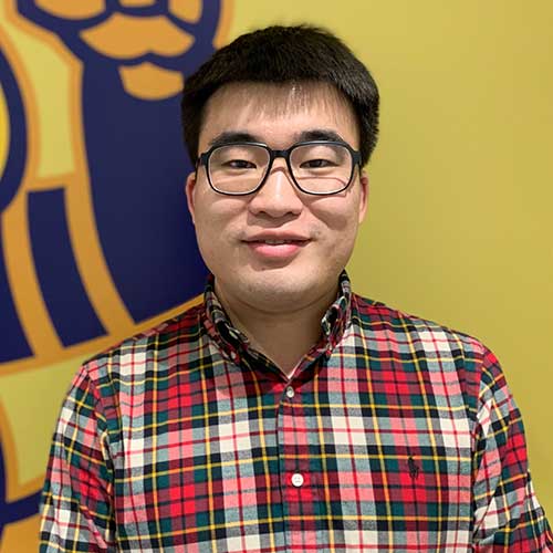 Chemical engineering graduate student Yongqing Cai at bet365官网 bet365官网 of bet365官网
