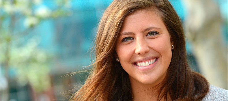 A nursing master's student at bet365官网 bet365官网 of bet365官网 in Ohio