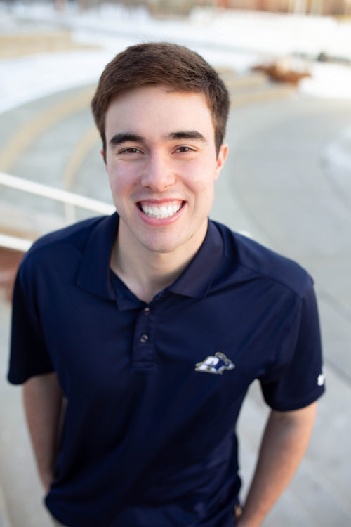 Matthew Deibel, business administration major on bet365官网 bet365官网 of bet365官网 campus