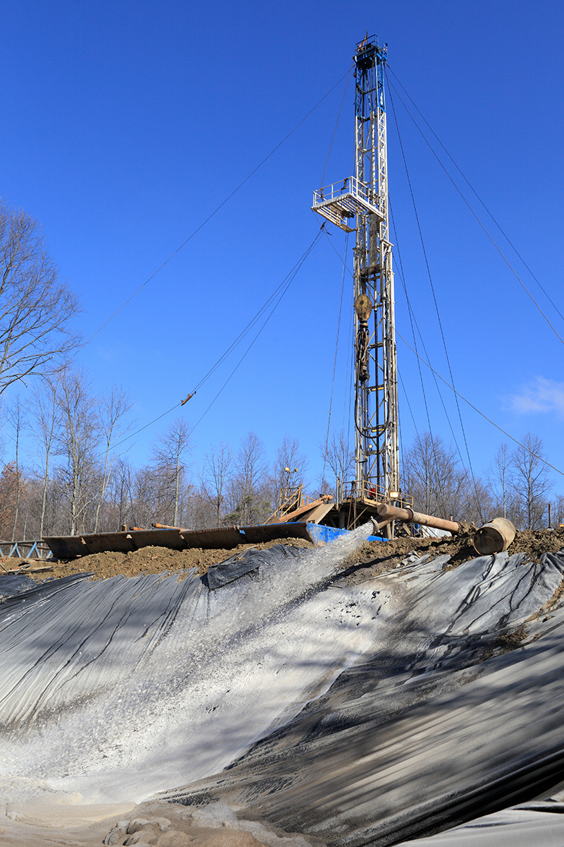 Drilling-rig-stock-image Drilling-rig-stock-image