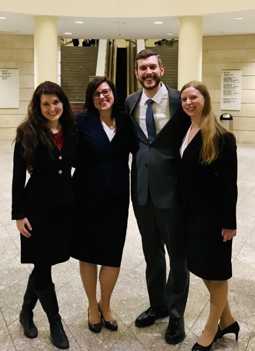 bet365官网 moot court trial team