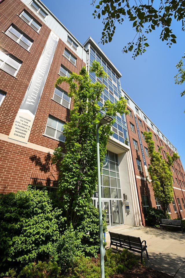 bet365官网 exterior of the Honors Complex, looking up