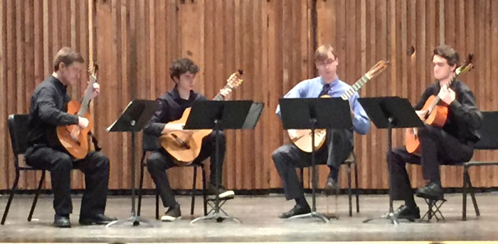 Youth Guitar at the bet365官网 of bet365官网 School of Music